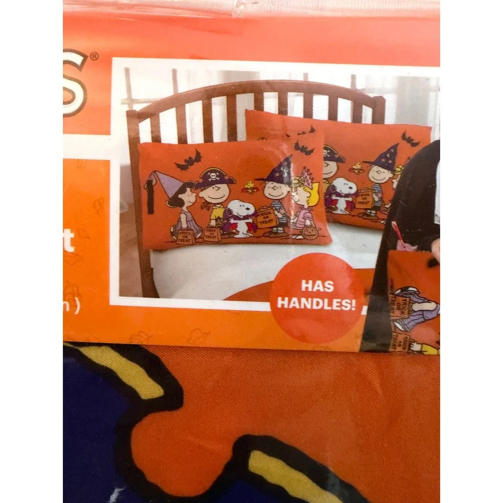 Jay Franco Snoopy Peanuts Trick or Treat Halloween Pillowcase Bag Sack Handles